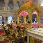Live musicians played at the Sikh Temple in Delhi.